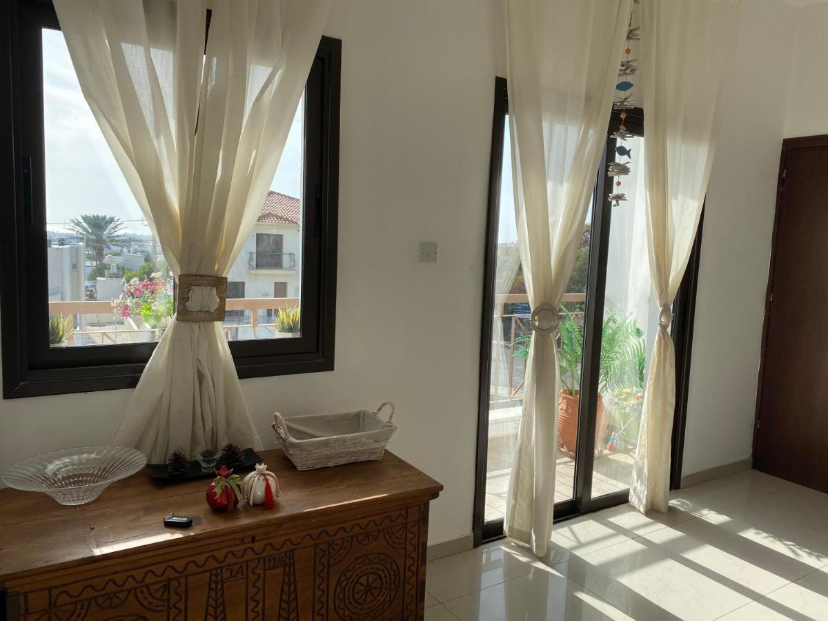 Two Bedroom Duplex :Mountain And Sea View Lárnaka Kültér fotó