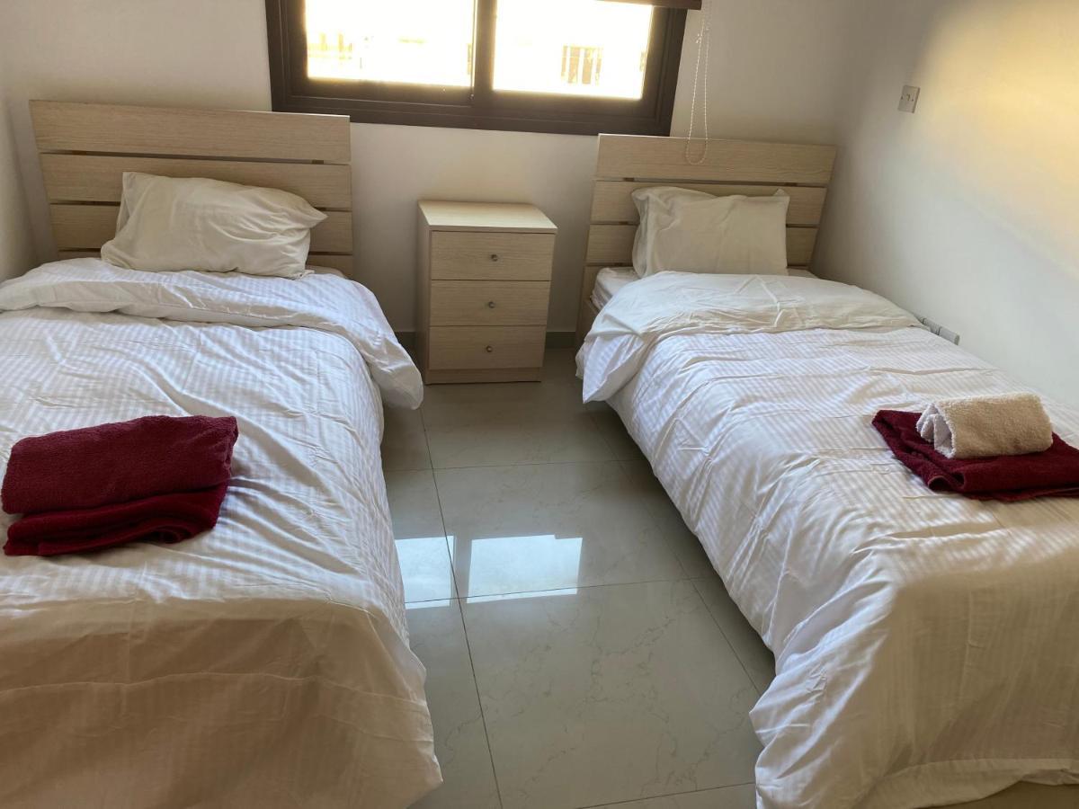 Two Bedroom Duplex :Mountain And Sea View Lárnaka Kültér fotó